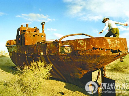 在“咸海之底”感悟50年变迁