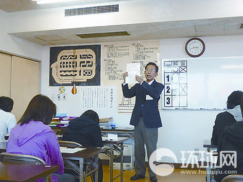 在日本考驾照先学避让行人