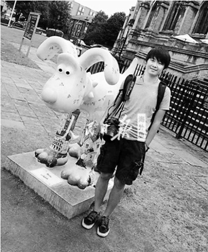 ��Ӣ������к���Ǳ��һ�˻𳵸�ƽ�˽���