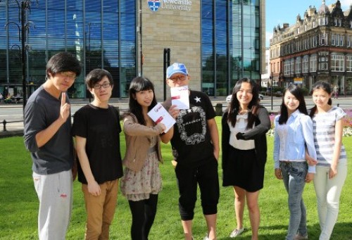 留英中国学生谈如何克服孤独感:创造机会主动交流