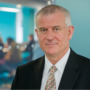 伦敦都会大学校长:重建国际学生形象满足学生需求