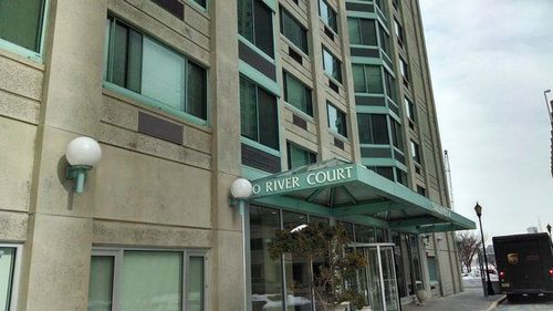 ��������һ�й���ѧ����¥�����ų���ɱ���ܣ�ͼ��