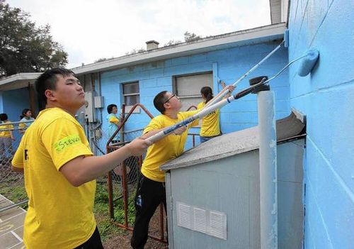 旅美中国学生美国佛州做“社工”感言找到存在感