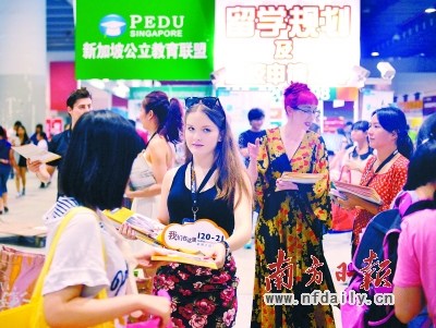 低龄留学就业遭遇尴尬“新海归”易成“海待”