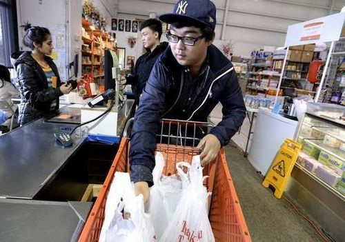 中国留学生市场巨大美国密歇根州各行业抢抓商机