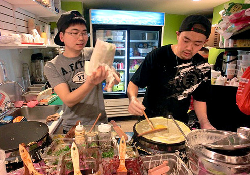 中国留学生波士顿卖煎饼果子华人大爱家乡味(图)