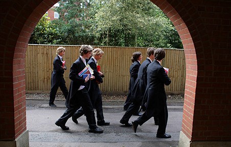 英国一私立学校创始人称应向国际生收取更高学费