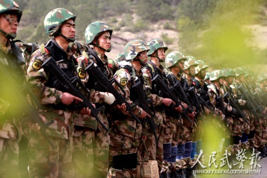 直击武警特战精英超极限集训锤炼反恐利剑(图)