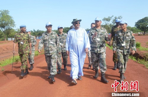 联南苏团官员称赞中国赴南苏丹维和工兵大队工作