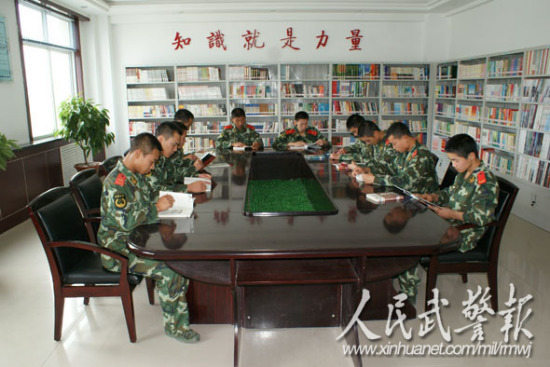 甘肃平凉武警:“六小阵地”丰富官兵文化生活