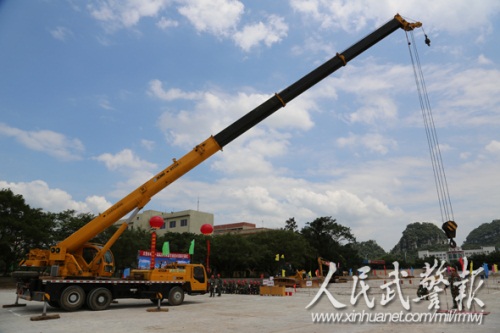 �侯���Ӿ���רҵ��������չʾ�ھ��Ͷ������