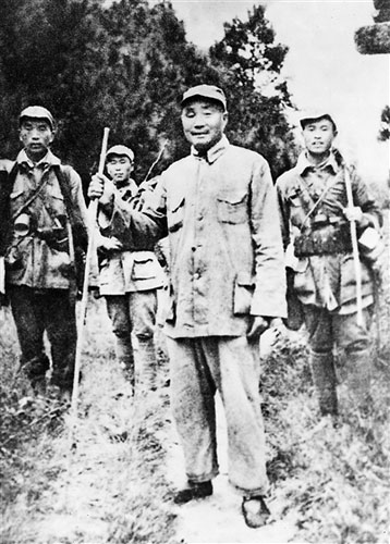 刘伯承高山铺巧设口袋阵:歼敌后满山拣烧饼