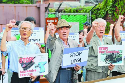 韩美八万联军演习朝鲜激切谴责“战争挑衅”