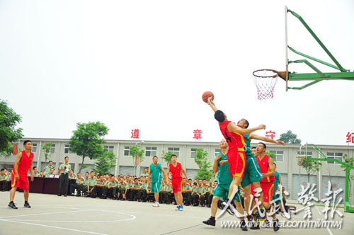 陕西武警组织篮球比赛激发官兵练兵热情(图)