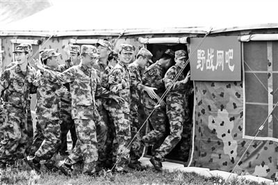 南京军区某旅运用军网微博推动部队建设发展