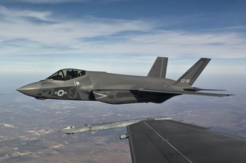 美F-35C因发动机尺寸巨大部署航母面临挑战(图)