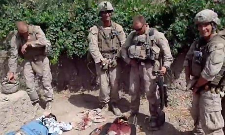 美国士兵承认向塔利班武装人员尸体小便(图)