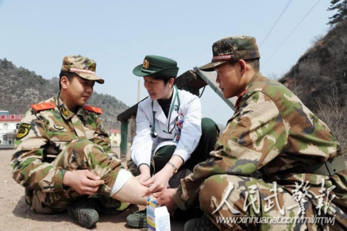 武警山西总队医院深入艰苦偏远中队送医送药(图)