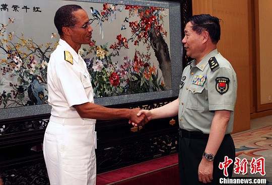 戚建国会见美军太平洋舰队司令黑尼