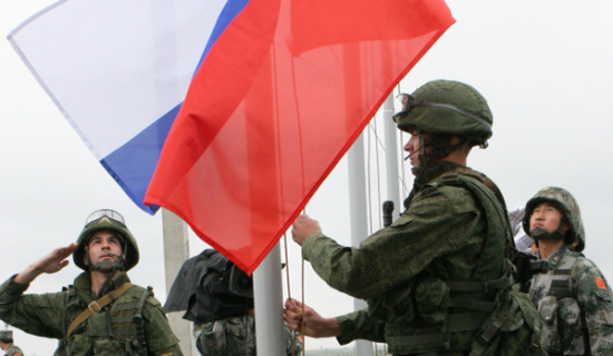 俄媒:中俄军演旨在向共同威胁作斗争(图)