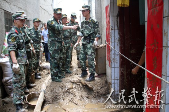 �侯¤��֧�ӷ�ս������ʯ����Ԯһ�ߣ�ͼ��