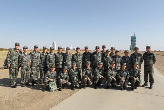 医疗队巡边关承诺让官兵享受专家级医疗组图3