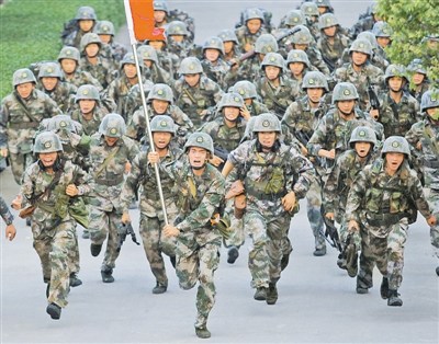 广州军区百余连队提炼特色用精神名片凝神聚气