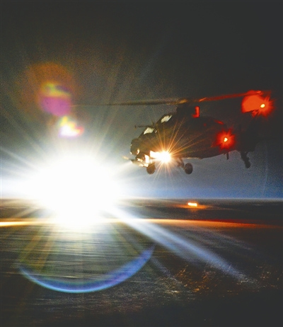 ���Ͼ���ĳ½���ſ�չ����ֿ���ҹ���жԿ�ѵ��