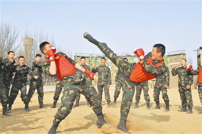 ��21���ž�ĳ�ÿ�չ����սʿ�񶷶Կ�Ӯ�Ȳ�