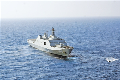 中国海军舰艇继续在南印度洋搜寻失联客机