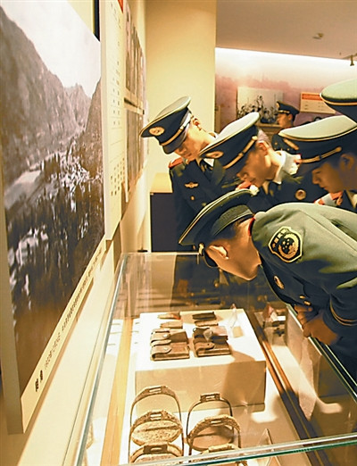 �Ϻ����������£�ǹ���ҵĻ��������Ļ���ͼ��