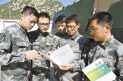 总装防化某所战车试验:暴雨中验出实战理念(图)