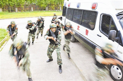 �侯����ʡ�ܶӣ���ͨ��Լս���������ġ�ʹ�㡱