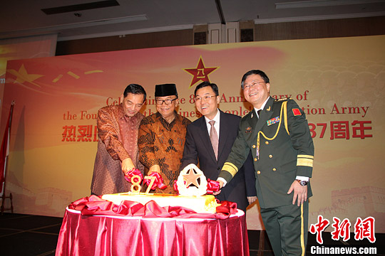 中国驻印尼使馆举办建军节87周年招待会