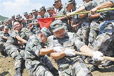 �Ͼ�����ĳװ���Źٱ���չɳ̲Ȥζ�˶��ᣨͼ��