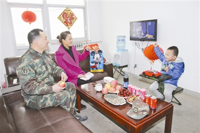 二炮某部修缮士官公寓军士长儿子夸房漂亮(图)