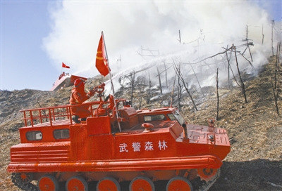 ɭ���侯���ѵ�����Ĵ�ʽװ�׳����и�������ͼ��