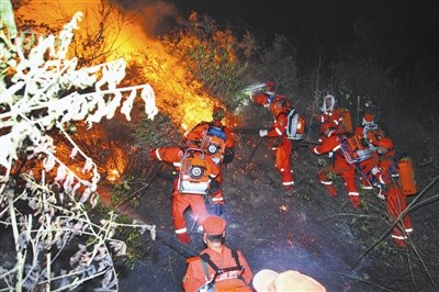 ����300���侯��ս12Сʱ����ɽ�ִ��ͼ��