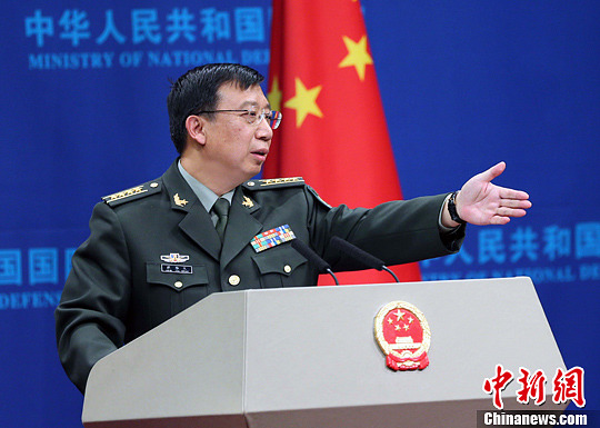 国防部回应外界质疑中国军费:有些人戴有色眼镜