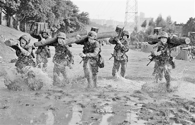 ��ž��ٱ�ѵ��ս�����ܿ�Բľ�����̶��ͼ��