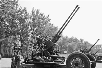 �������������ڷֶӿ�չ����ѵ����ͼ��