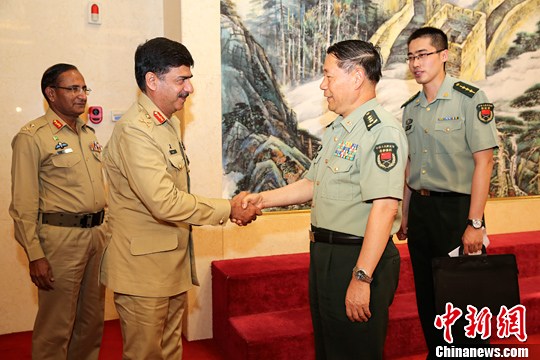 �ݽ�������ͻ�˹̹�и߼����ٴ�����