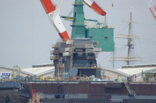 日本准航母建造速度惊人网友:中国应积极备战