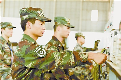 火箭军某基地200余名预备役士兵重返战位淬火(图)