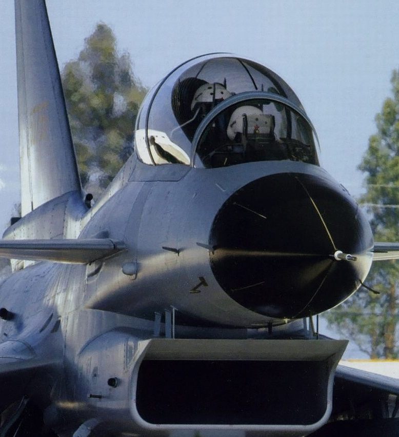 珠海航展惊现F-16座舱盖真品