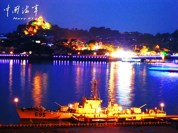 厦门军港舰艇鳞次栉比风景美丽如画