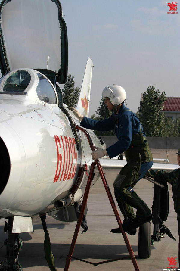 歼-7战斗机资料图