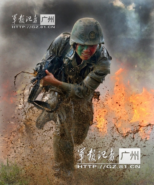 震撼中国南国利剑特种部队训练照曝光