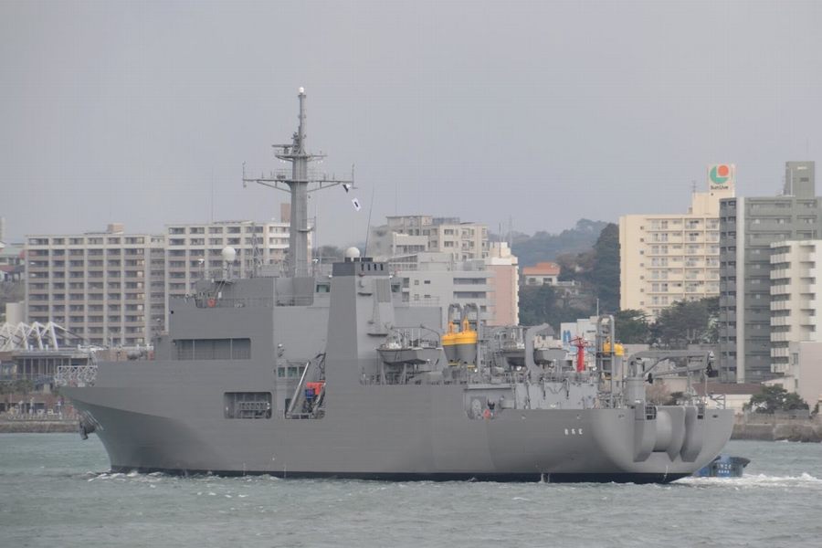 日本海自队5000吨级敷设舰出海测试