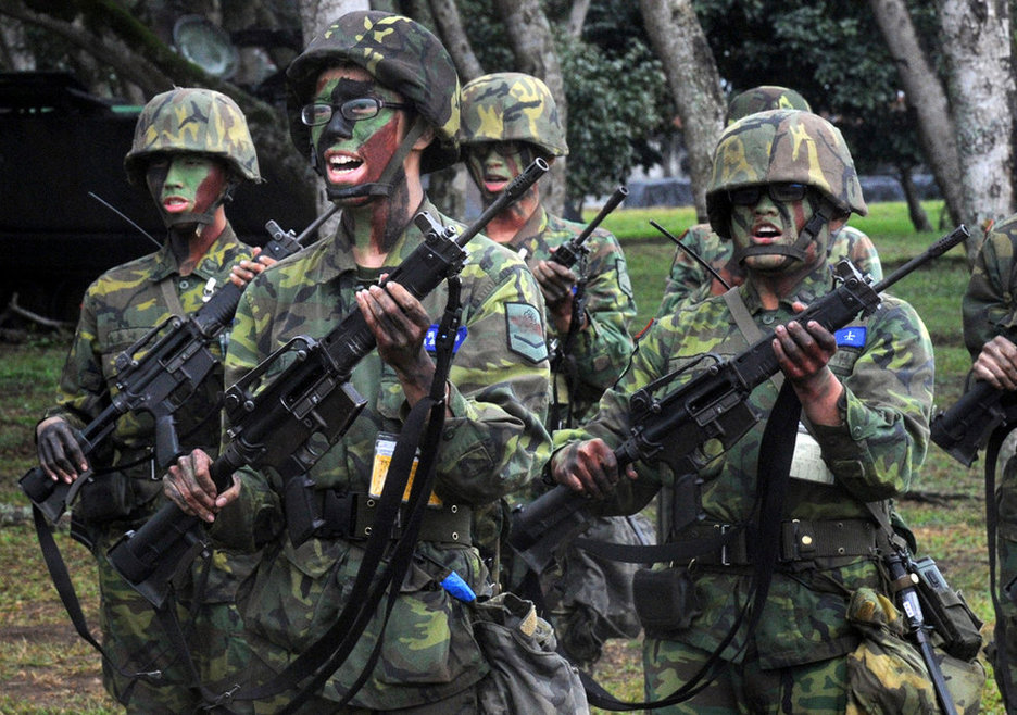 台湾三军展开巡弋战操演练模拟东海拦截敌机